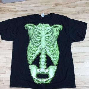Glow In The Dark Skeleton Ribcage Black & Green Men’s XL SS Tee Shirt